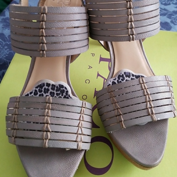 Gorgeous PACO Gil Heels - Picture 3 of 6